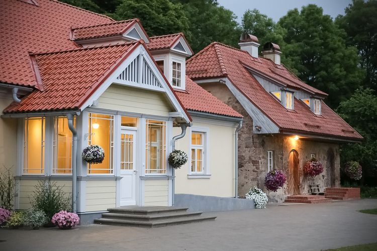 Berkene Manor | Travel routes in Latvia | Sixt rent a car